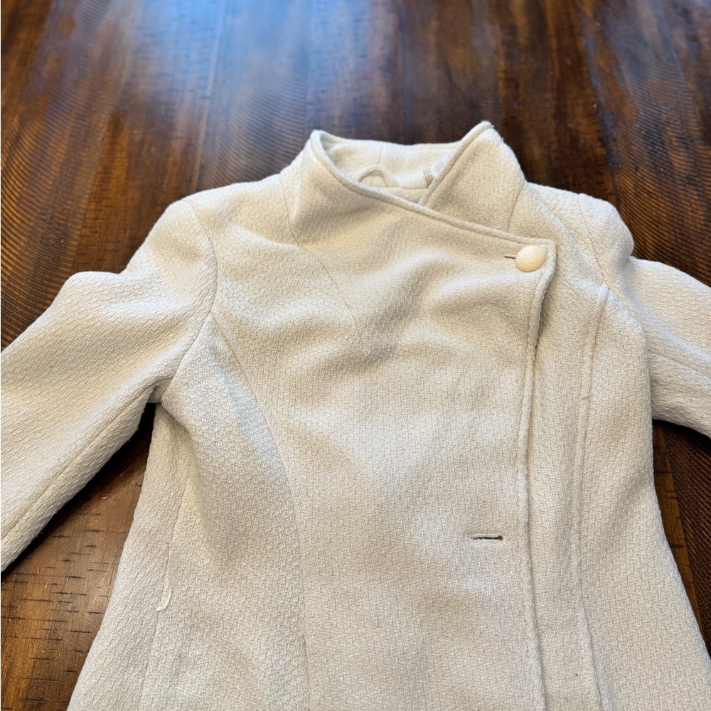 Jessica Simpson Cream Textured Jacket - Picture 3 of 7